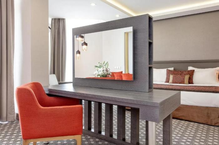 Salamis Bay Conti Resort Hotel & Casino Famagusta  Quarto foto A room at the hotel