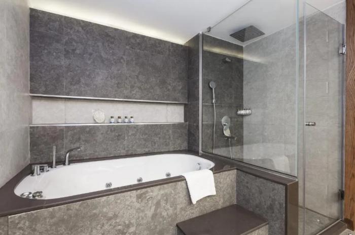 Salamis Bay Conti Resort Hotel & Casino Famagusta  Quarto foto Bathroom